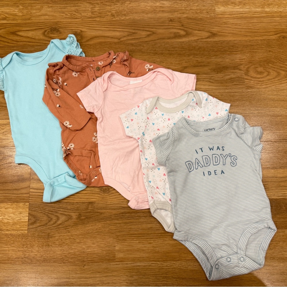 Assorted baby bodysuits - 5 pack